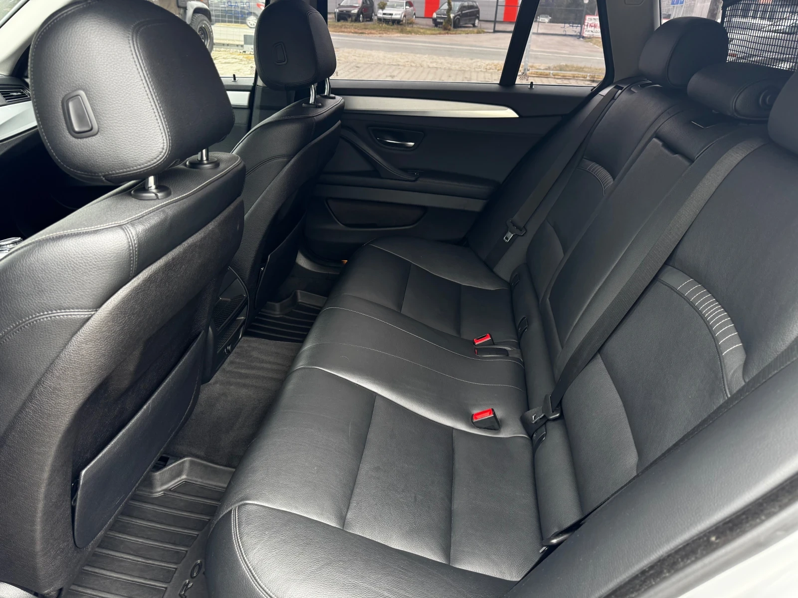 BMW 525 d xDrive Touring LCI Luxury Line FACELIFT 2014 | Mobile.bg   15