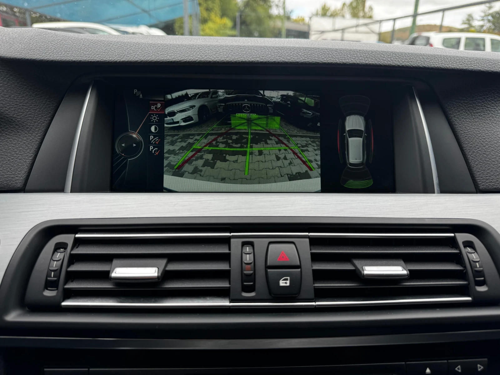 BMW 525 d xDrive Touring LCI Luxury Line FACELIFT 2014 | Mobile.bg   13