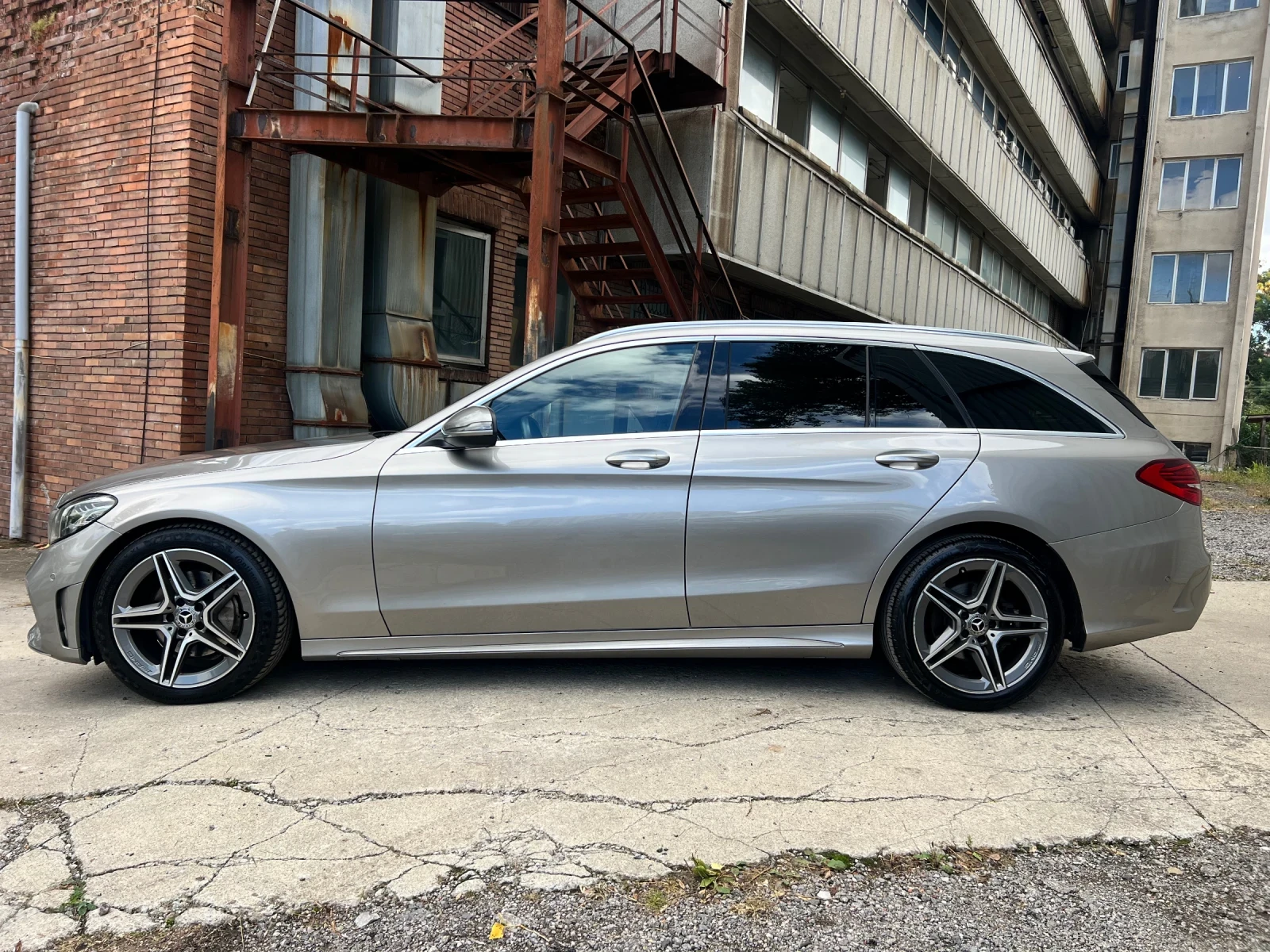 Mercedes-Benz C 220 AMG Line 9G - Tronic - изображение 5