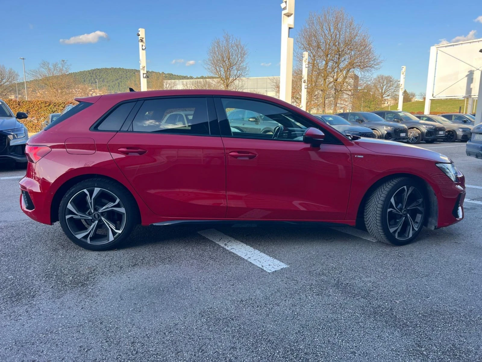 Audi A3 S-Line 35TDI Sportback - изображение 10