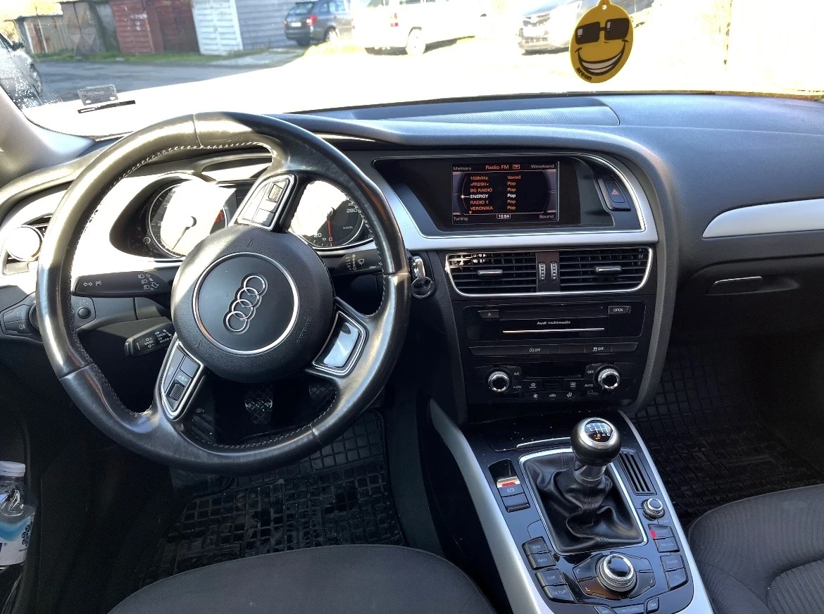 Audi A4 2.0 TDI, снимка 5 - Автомобили и джипове - 53711788