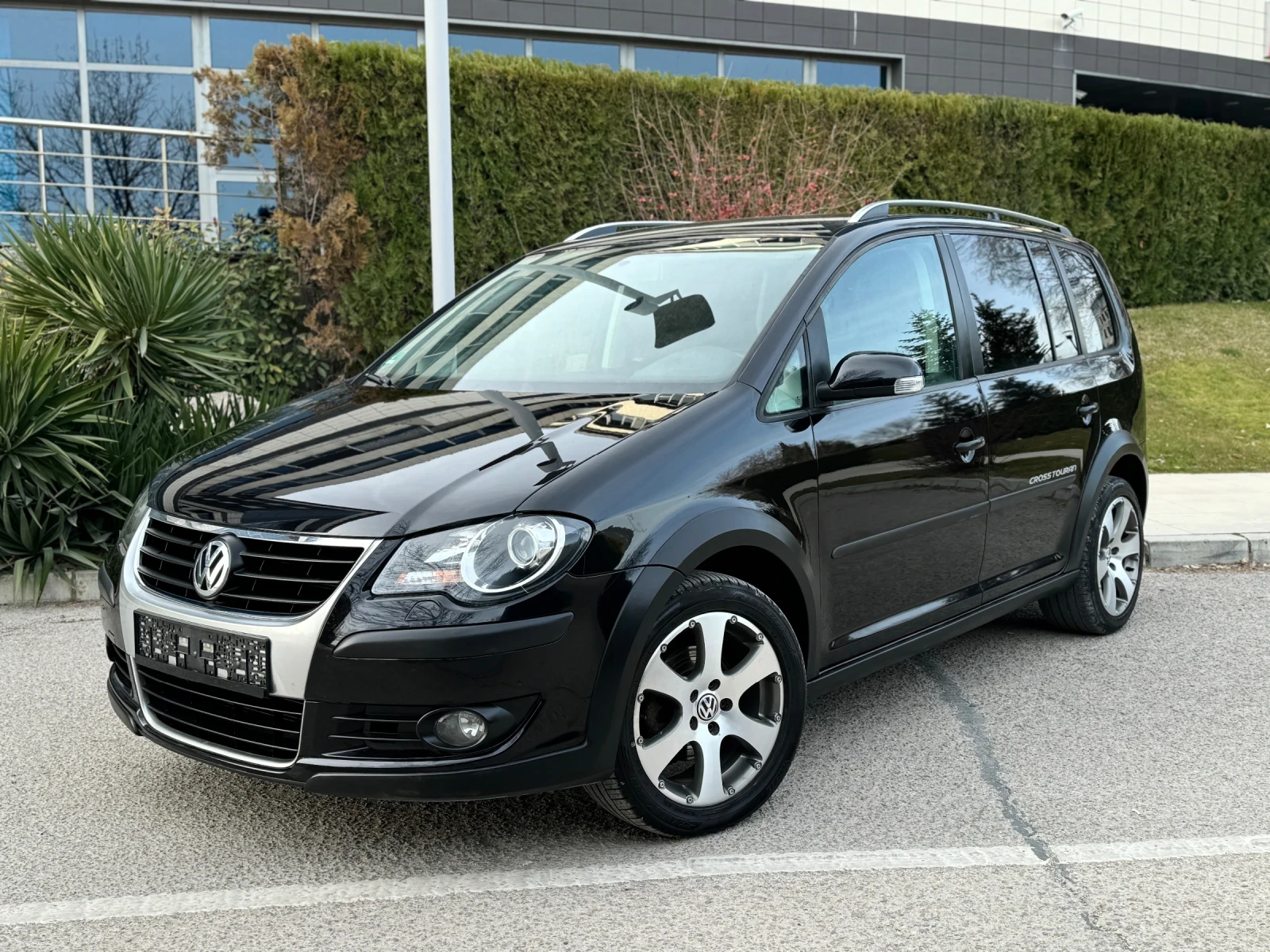 VW Touran CROSS 2.0 TDI 140кс 7 местен