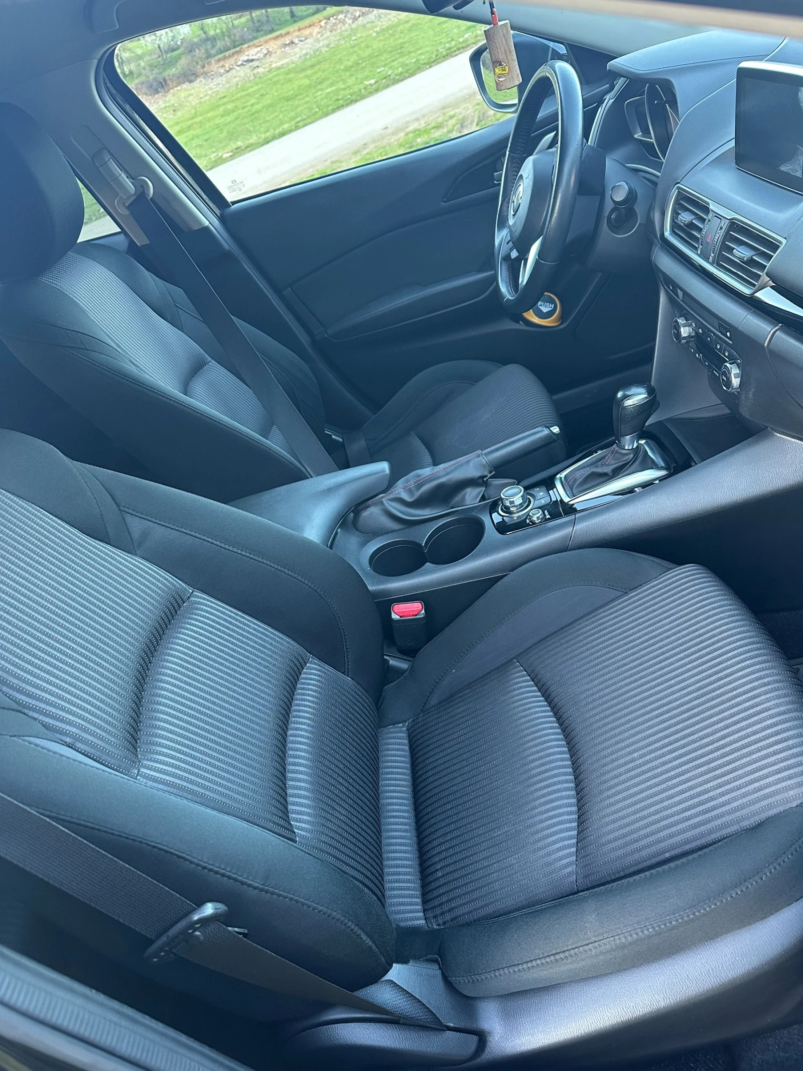 Mazda 3 SKYACTIV, снимка 7 - Автомобили и джипове - 54141333