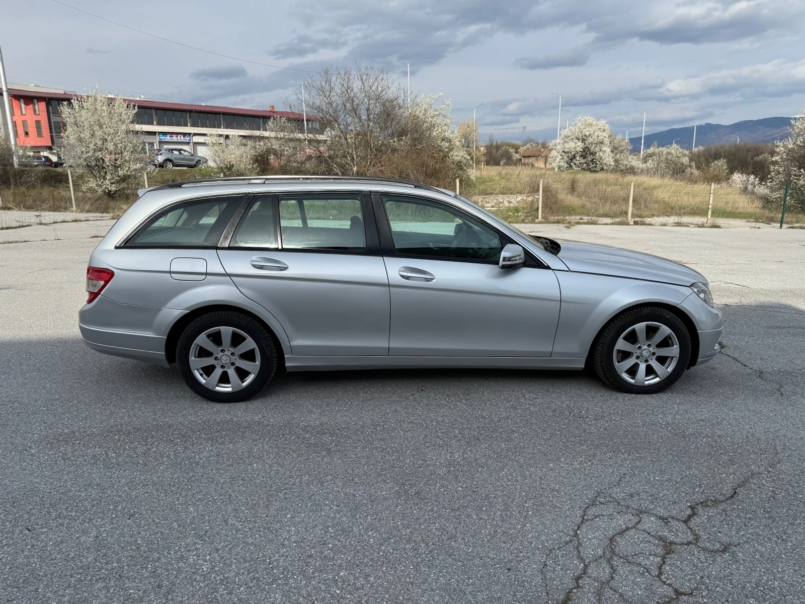 Mercedes-Benz C 200 OM646 подгрев, снимка 4 - Автомобили и джипове - 54223110