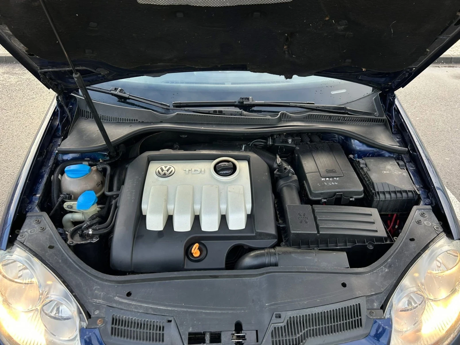 VW Golf 1.9tdi 105, снимка 12 - Автомобили и джипове - 54324712