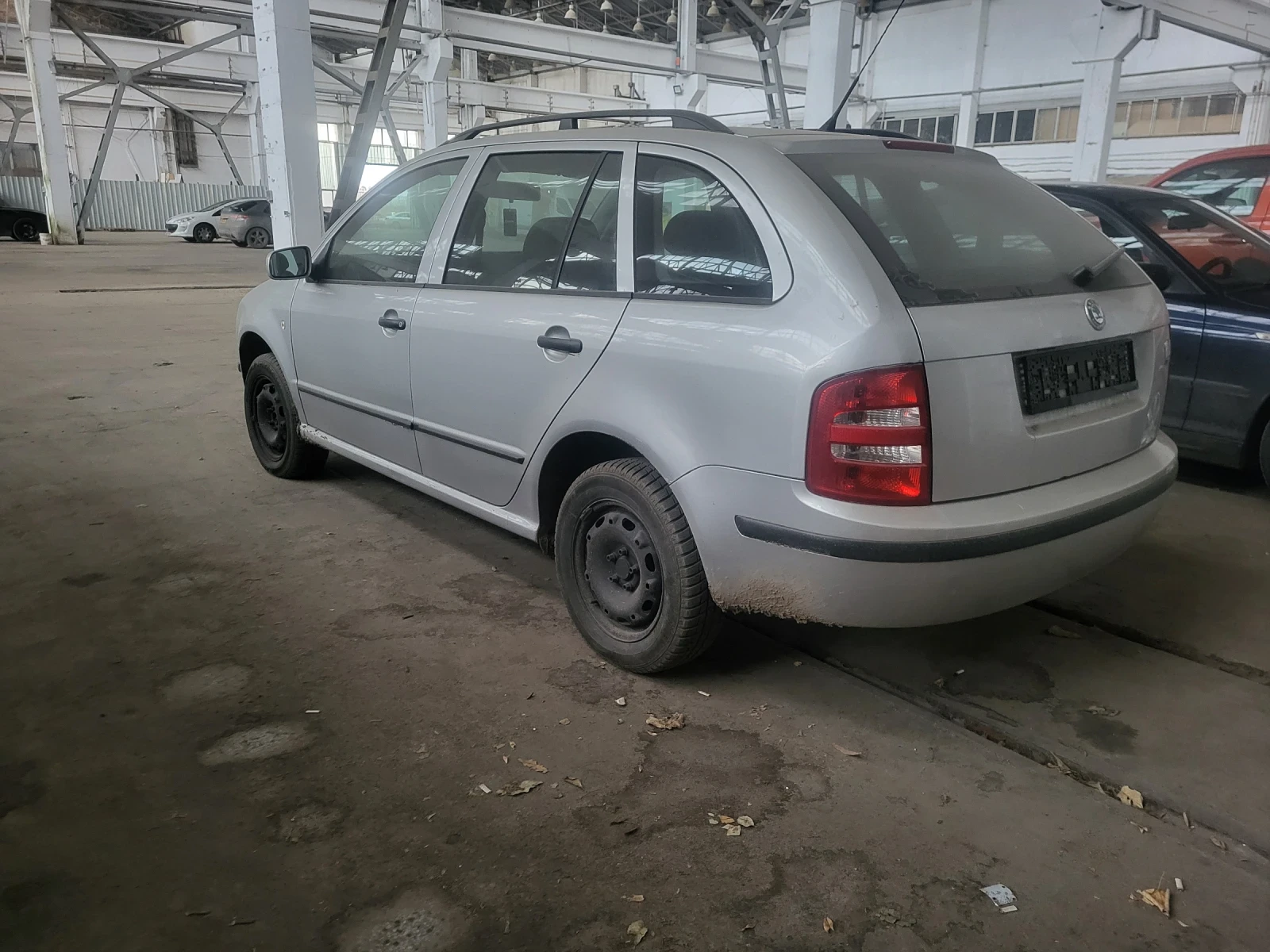 Skoda Fabia 1.2 HTP, снимка 2 - Автомобили и джипове - 54327980