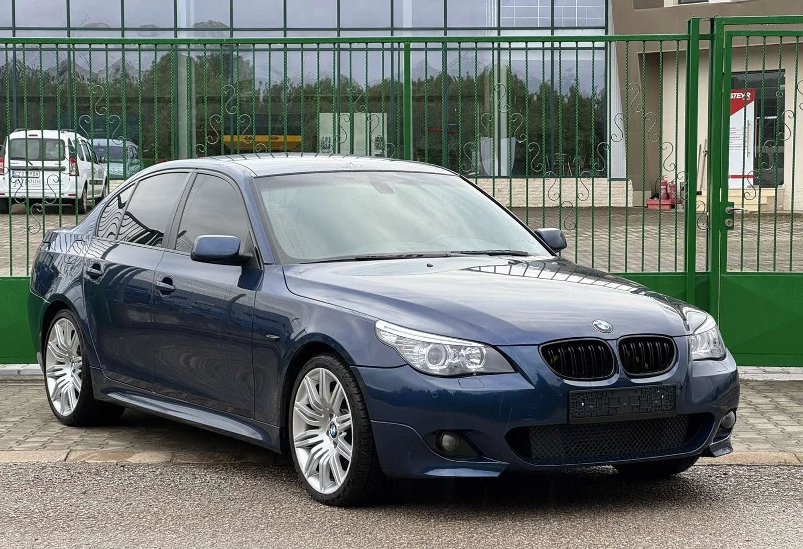 BMW 535 D 272к.с * М-Пакет* * Комфорт салон* , снимка 3 - Автомобили и джипове - 54499697