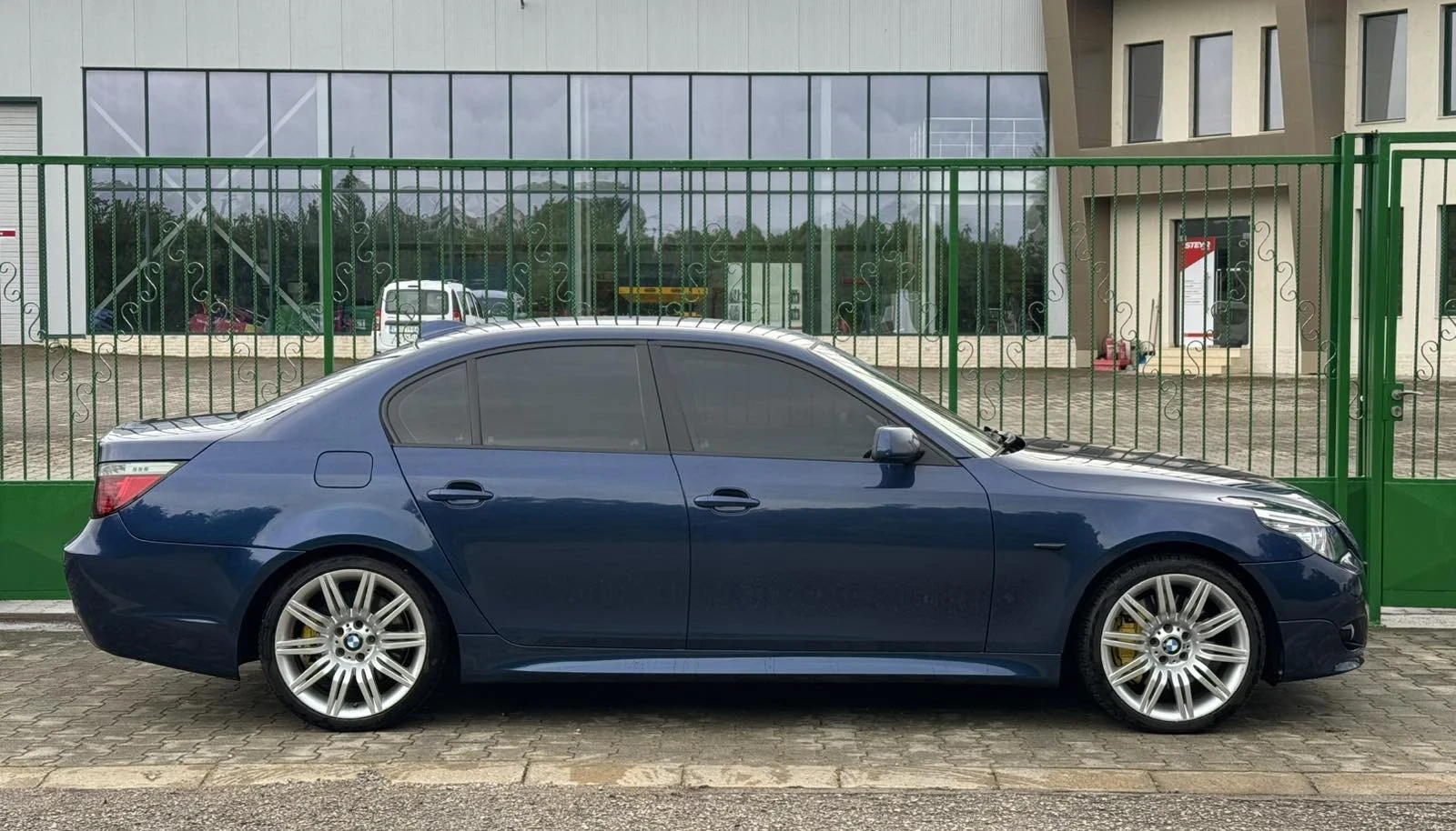 BMW 535 D 272к.с * М-Пакет* * Комфорт салон* , снимка 8 - Автомобили и джипове - 54499697