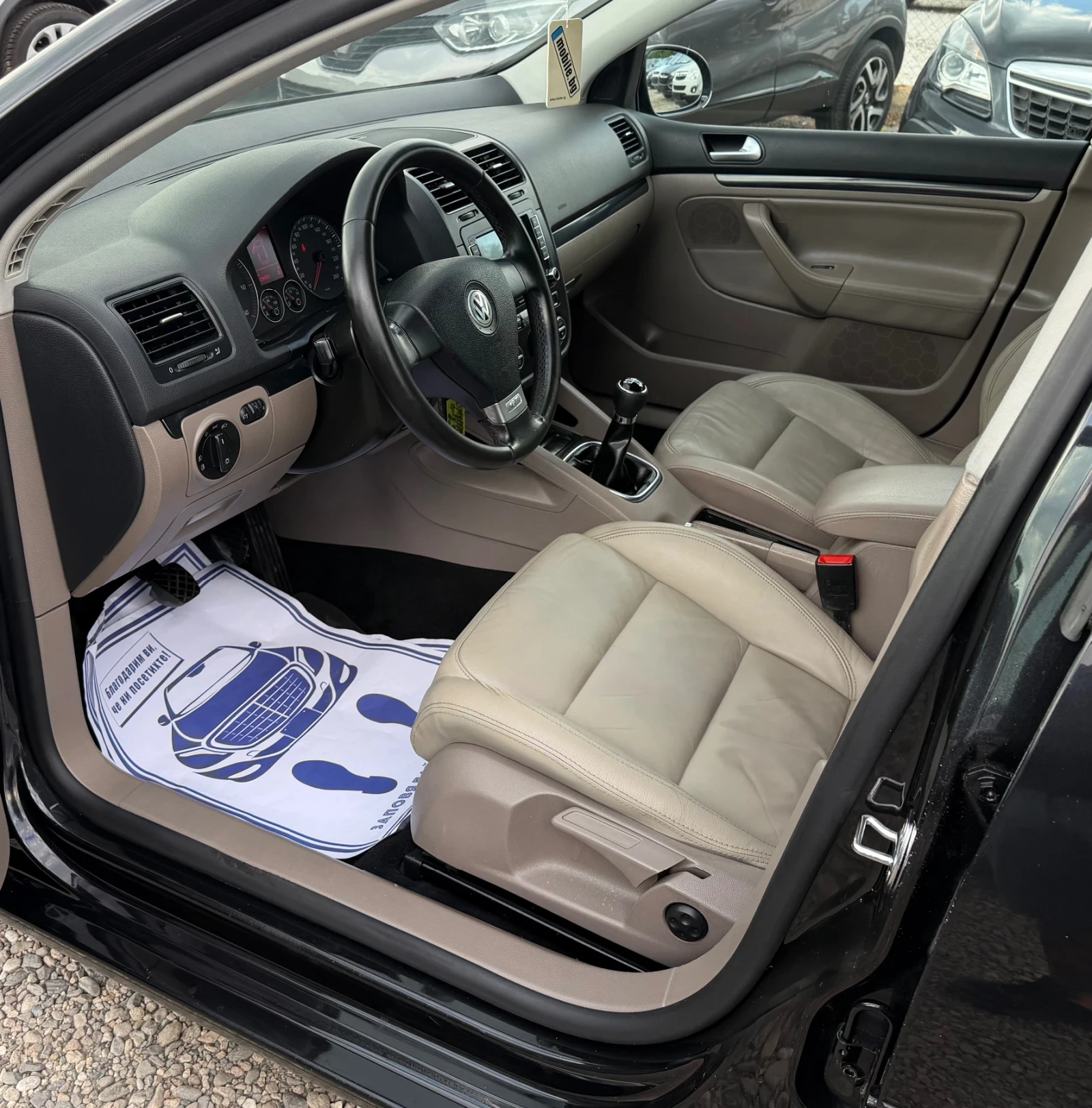 VW Golf 1.9 GT * 6 СКОРОСТИ * КОЖА * НАВИГАЦИЯ * КАМЕРА * , снимка 10 - Автомобили и джипове - 55173244