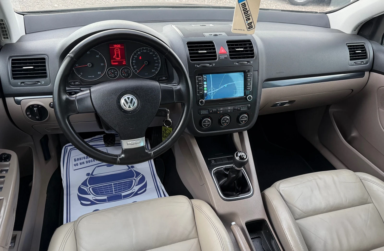 VW Golf 1.9 GT * 6 СКОРОСТИ * КОЖА * НАВИГАЦИЯ * КАМЕРА * , снимка 8 - Автомобили и джипове - 55173244