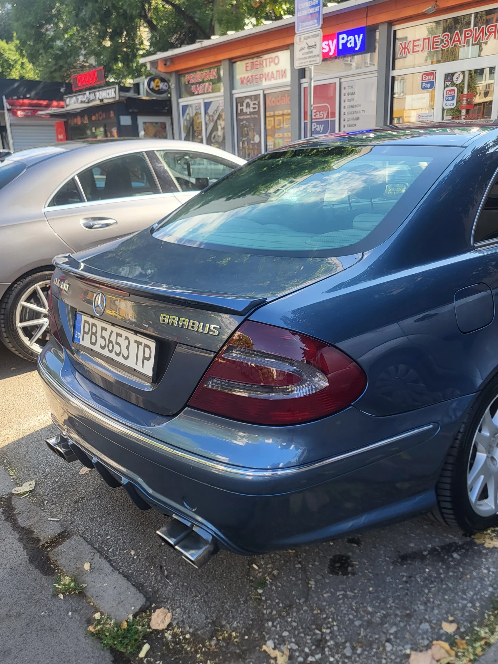 Mercedes-Benz CLK 500, снимка 7 - Автомобили и джипове - 55372939