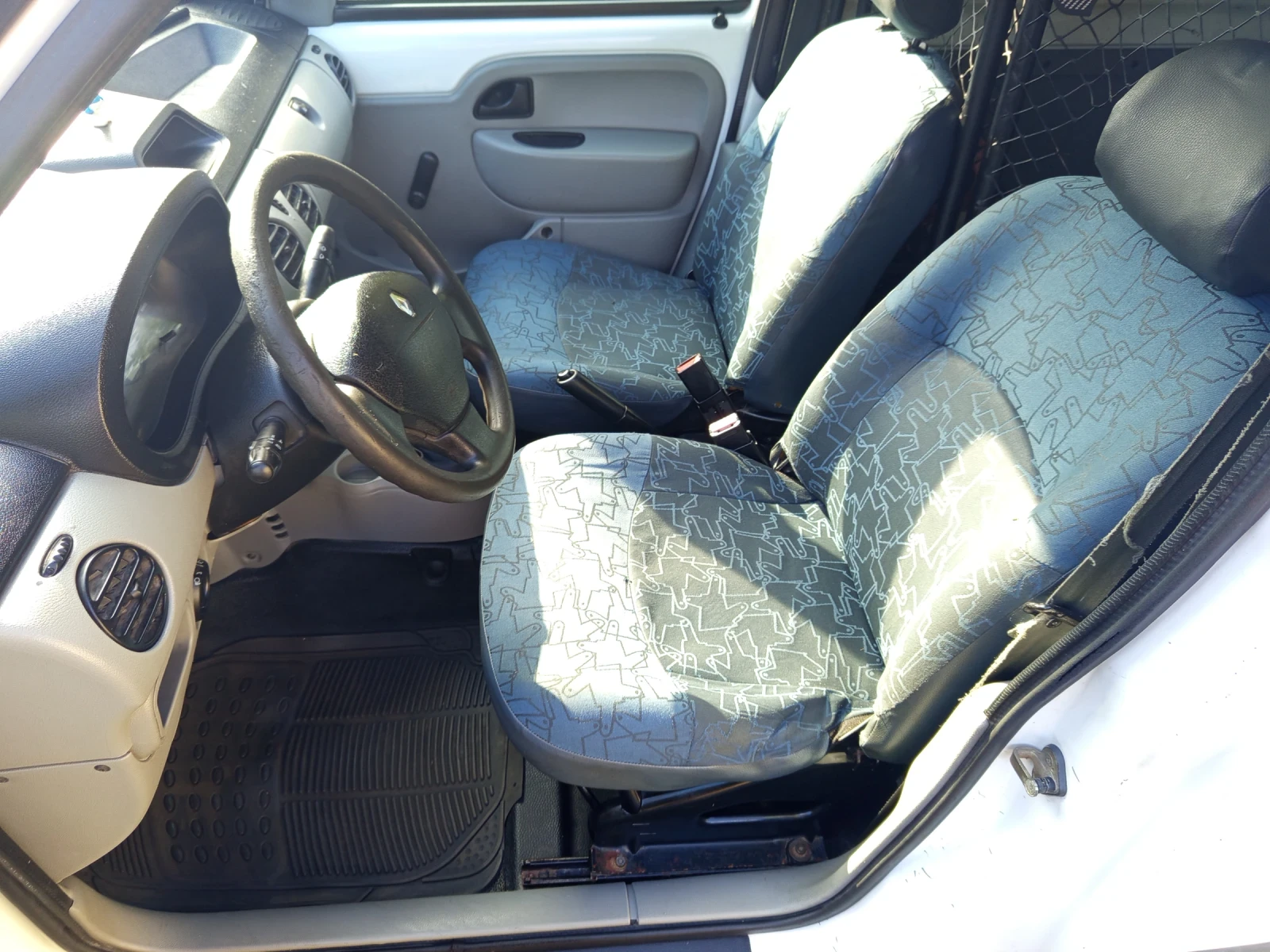 Renault Kangoo 1.9D, снимка 10 - Автомобили и джипове - 56075310
