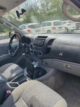 Toyota Hilux 2.5, 120к.с. ТОП , снимка 10