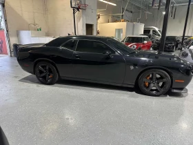 Dodge Challenger CARFAX * *   * *  | Mobile.bg    3