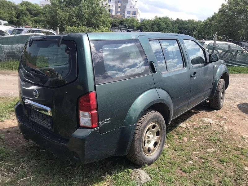 Nissan Pathfinder 2.5dCI, 4x4, 174 кс., снимка 3 - Автомобили и джипове - 45657475