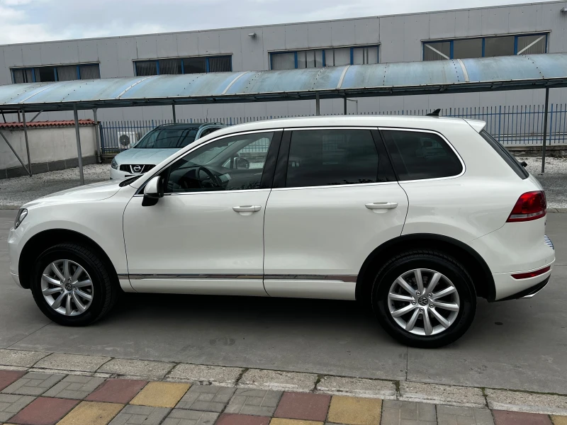 VW Touareg 3.0TDI-FULL SERVICE-KATO HOB!!!, снимка 7 - Автомобили и джипове - 49585345