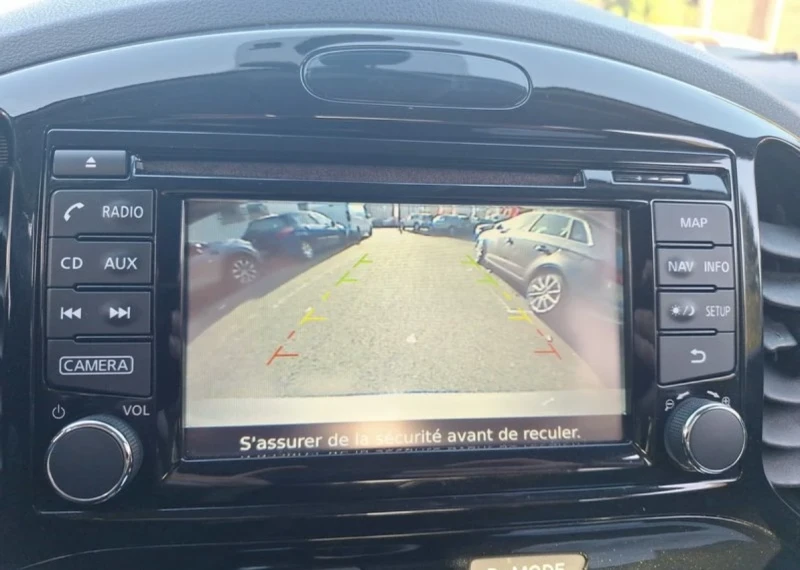 Nissan Juke 1.2i N-Connect* Camera* Alcantara* Keyless* , снимка 7 - Автомобили и джипове - 52540641