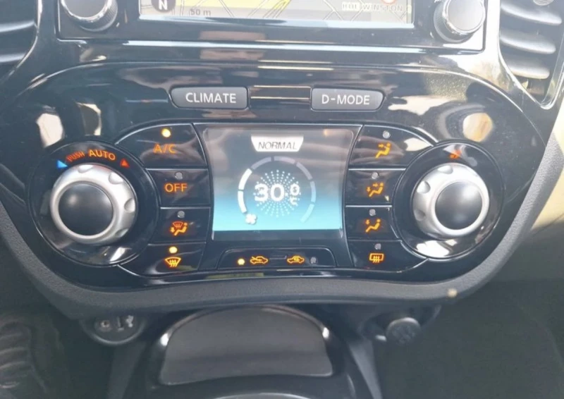 Nissan Juke 1.2i N-Connect* Camera* Alcantara* Keyless* , снимка 8 - Автомобили и джипове - 52540641