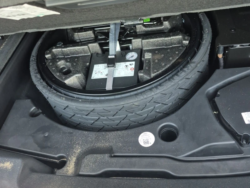 Audi Q8 PROGRESSIV С РЕГИСТРАЦИЯ & АВТО КРЕДИТ, снимка 6 - Автомобили и джипове - 53386273