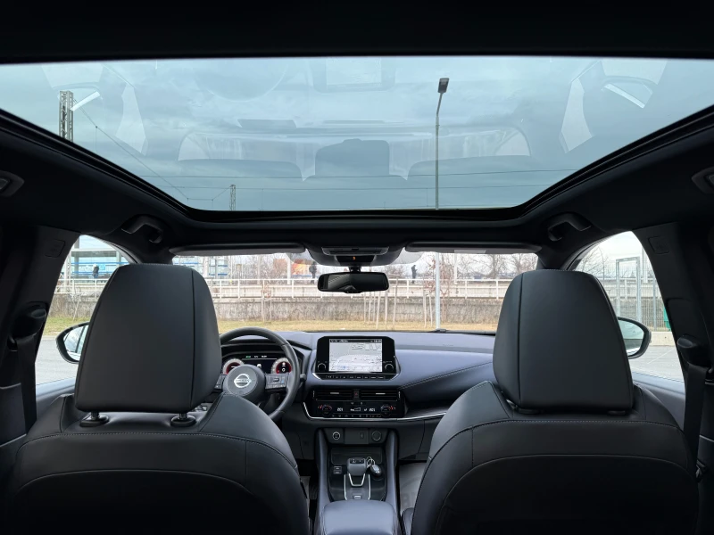 Nissan Qashqai 360 CAMERA* ПАНОРАМА* ПОДГРЕВ ВОЛАН* FULL* FULL* , снимка 13 - Автомобили и джипове - 53560635