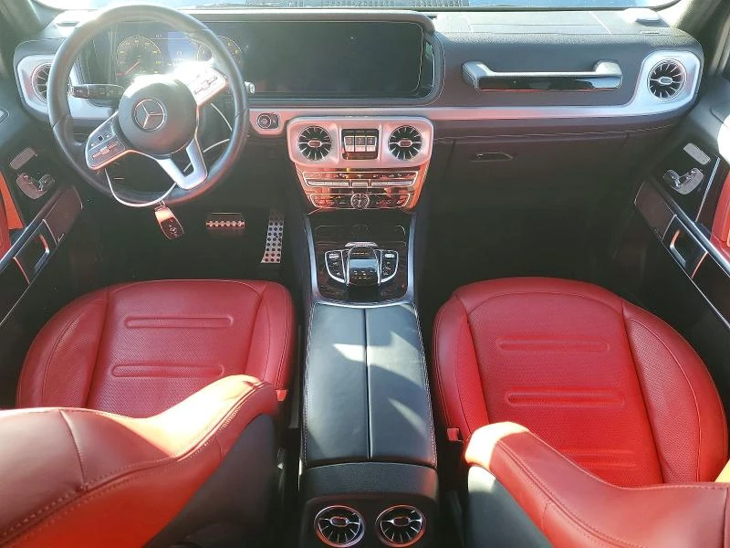 Mercedes-Benz G 500 4MATIC* КОжа* Подгрев* Обдухване* Кейлес* Blind Sp - изображение 8