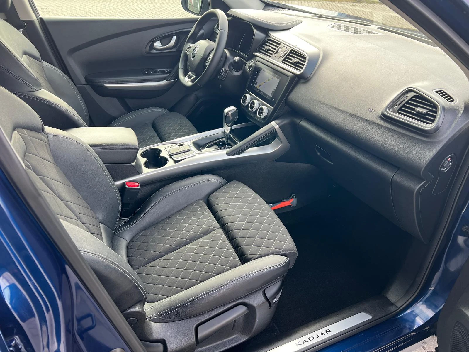 Renault Kadjar 1.3-ENERGY TCe 160  Edition Keyless Full Led | Mobile.bg   12