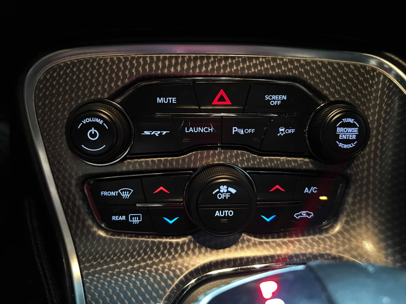 Dodge Challenger CARFAX * * АВТО КРЕДИТ * *  - изображение 10