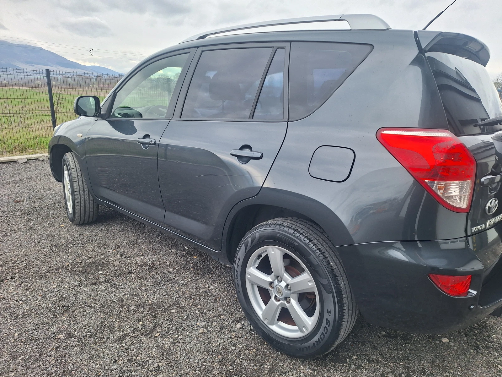 Toyota Rav4 2.2d4d 136k.c, снимка 6 - Автомобили и джипове - 54057733