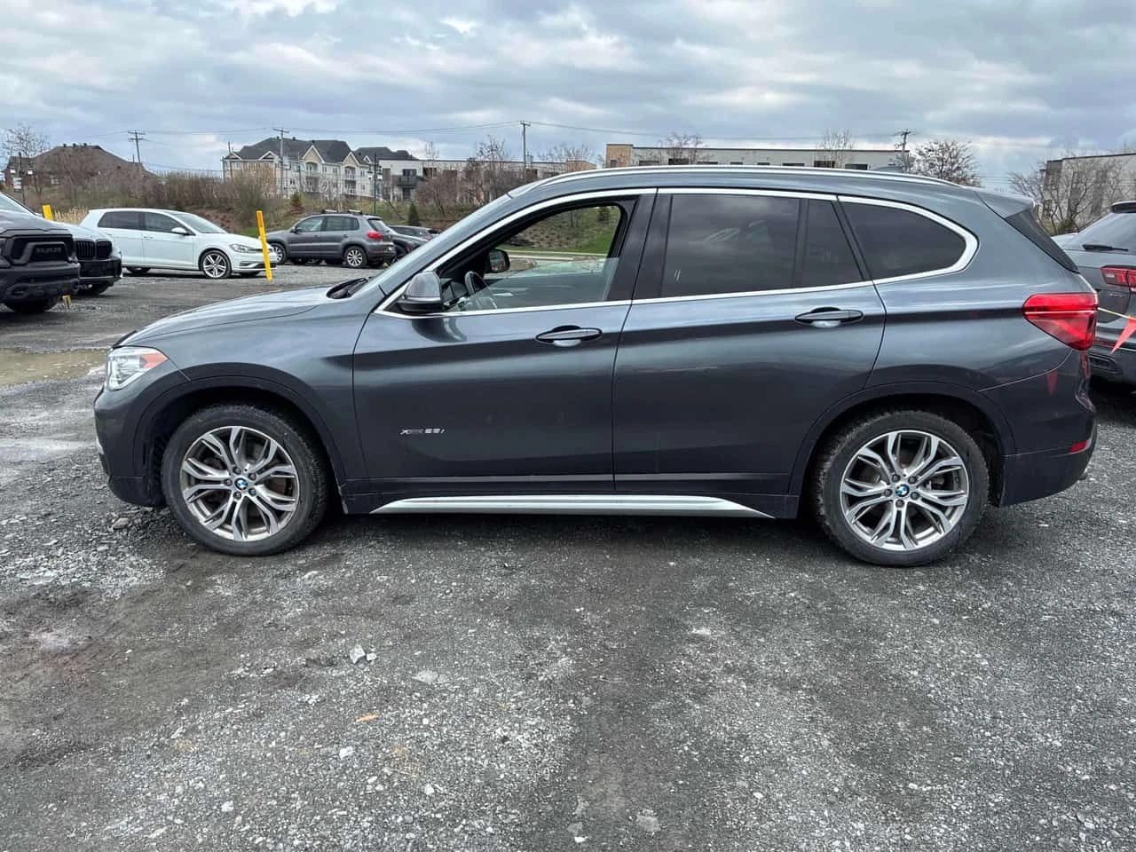 BMW X1 * xDrive28i * КАМЕРА * ПОДГРЕВ * ПАМЕТ, снимка 2 - Автомобили и джипове - 54418034