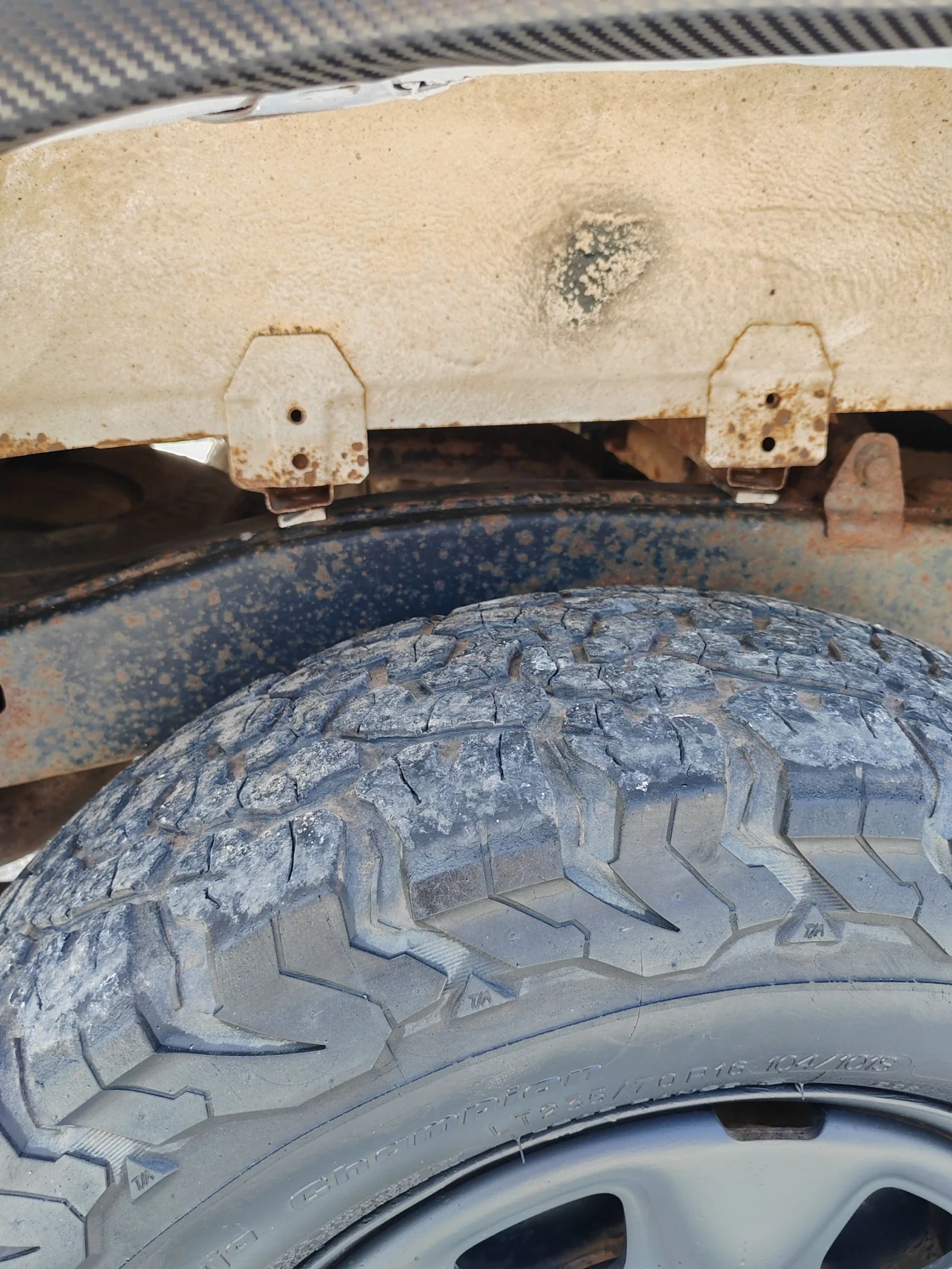 Toyota Hilux 2.5, 120к.с. ТОП , снимка 14 - Автомобили и джипове - 54509429