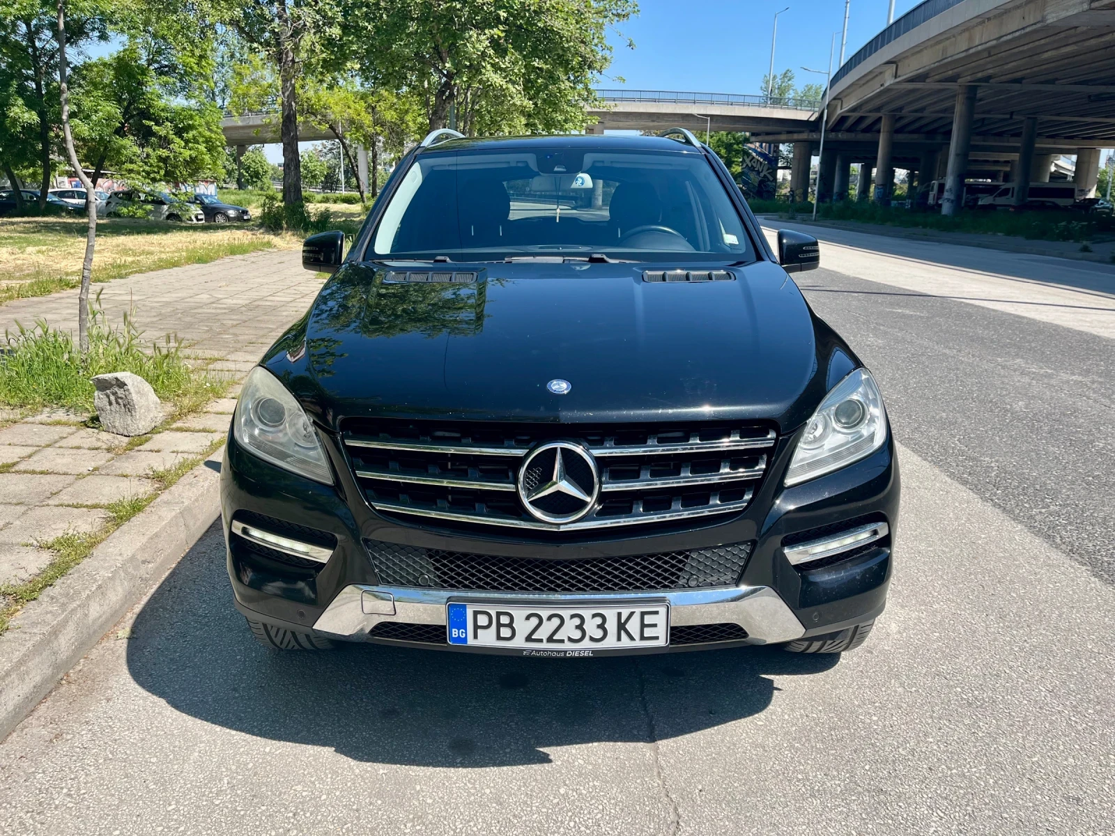 Mercedes-Benz ML 350 BlueTec 4Matic, снимка 3 - Автомобили и джипове - 55894269
