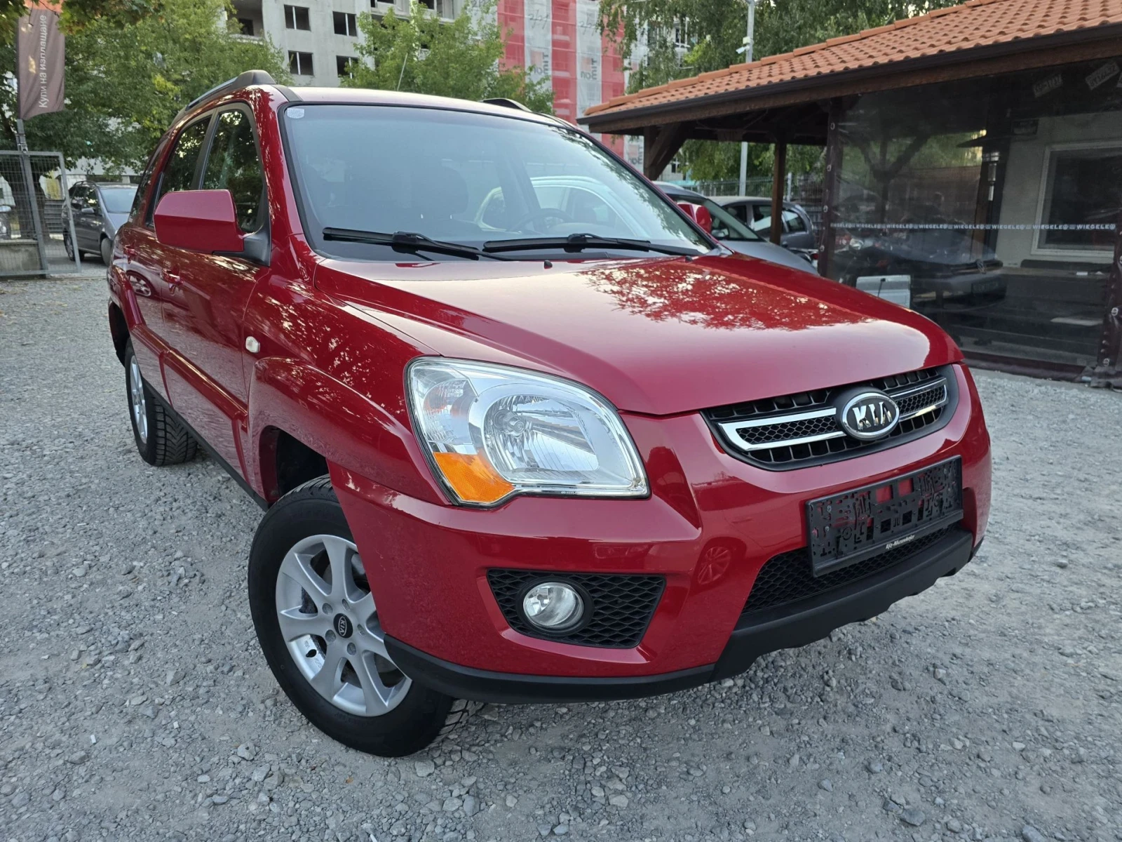 Kia Sportage 2.0 CRDI ACTIVE4X4, снимка 2 - Автомобили и джипове - 56137731