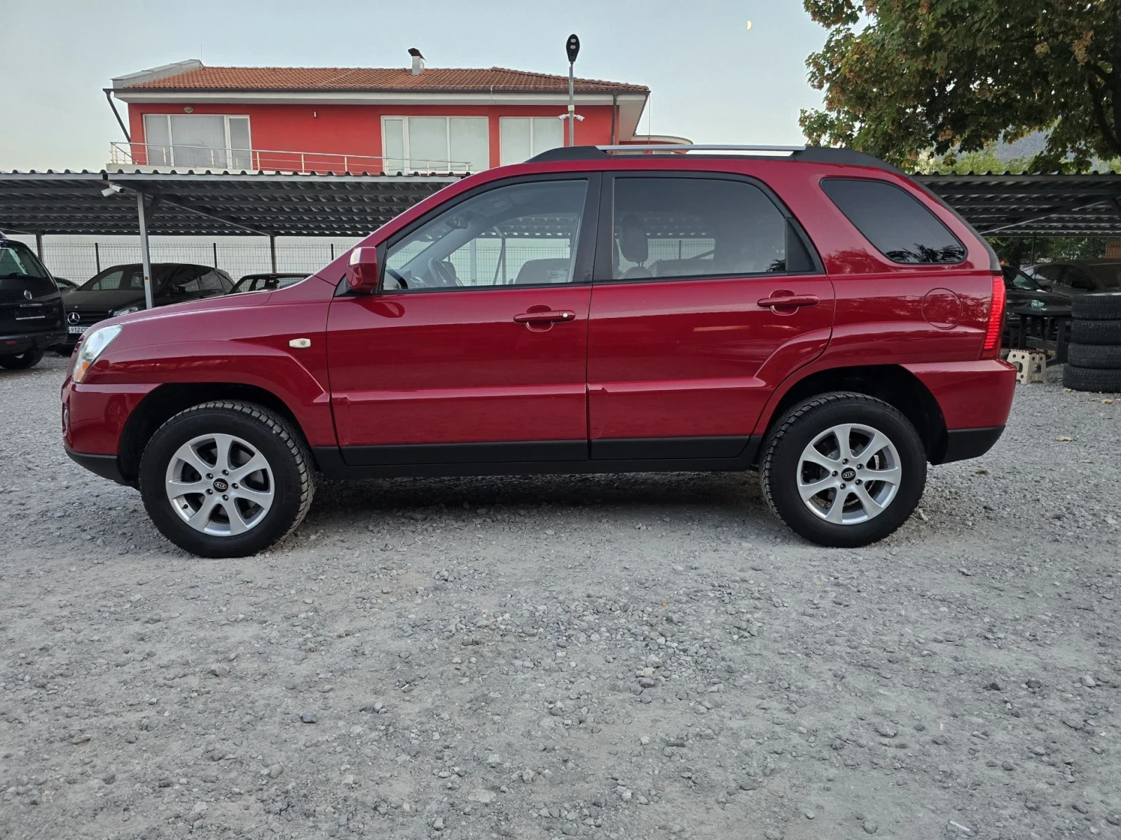 Kia Sportage 2.0 CRDI ACTIVE4X4, снимка 6 - Автомобили и джипове - 56137731