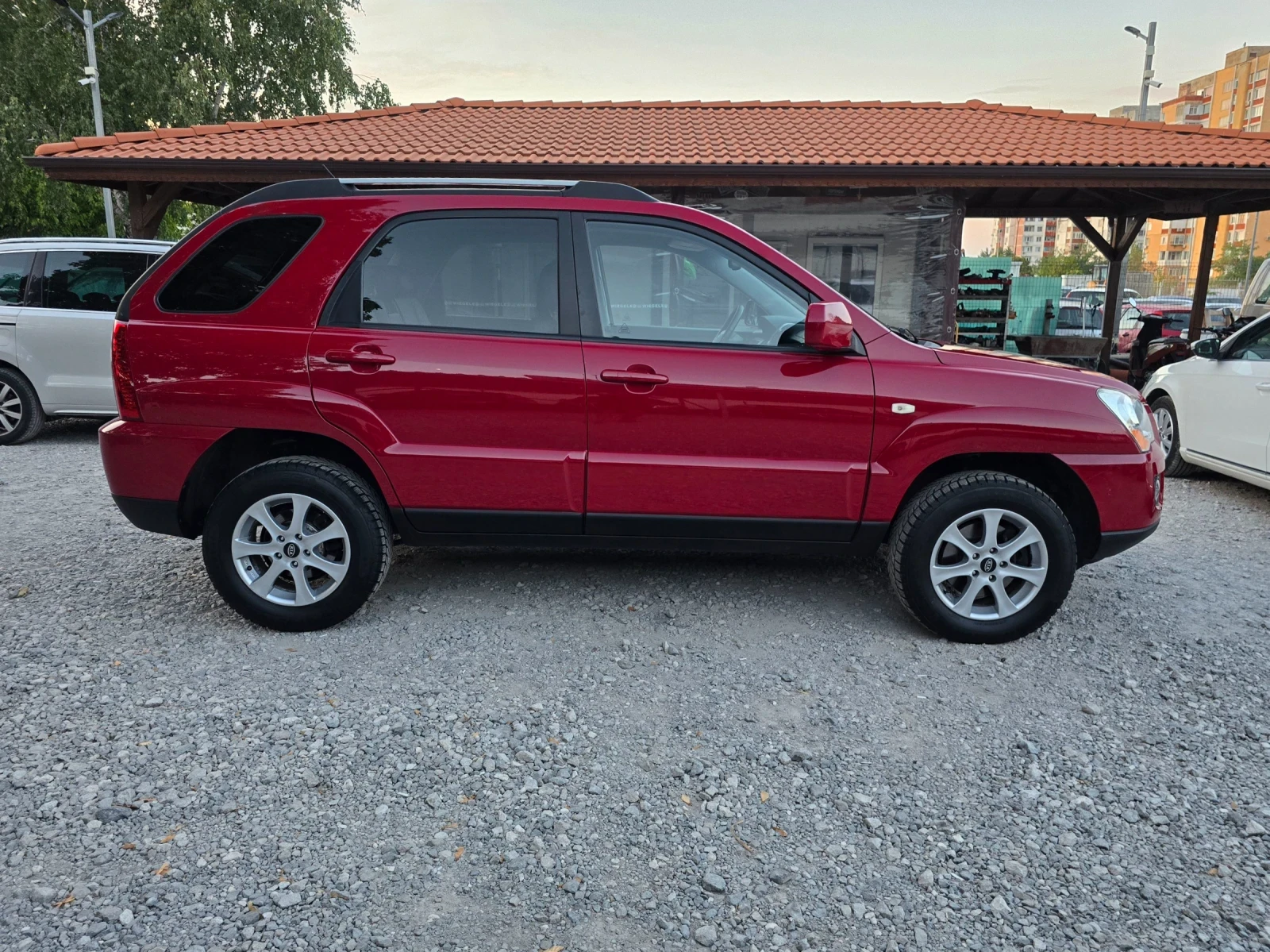 Kia Sportage 2.0 CRDI ACTIVE4X4, снимка 7 - Автомобили и джипове - 56137731