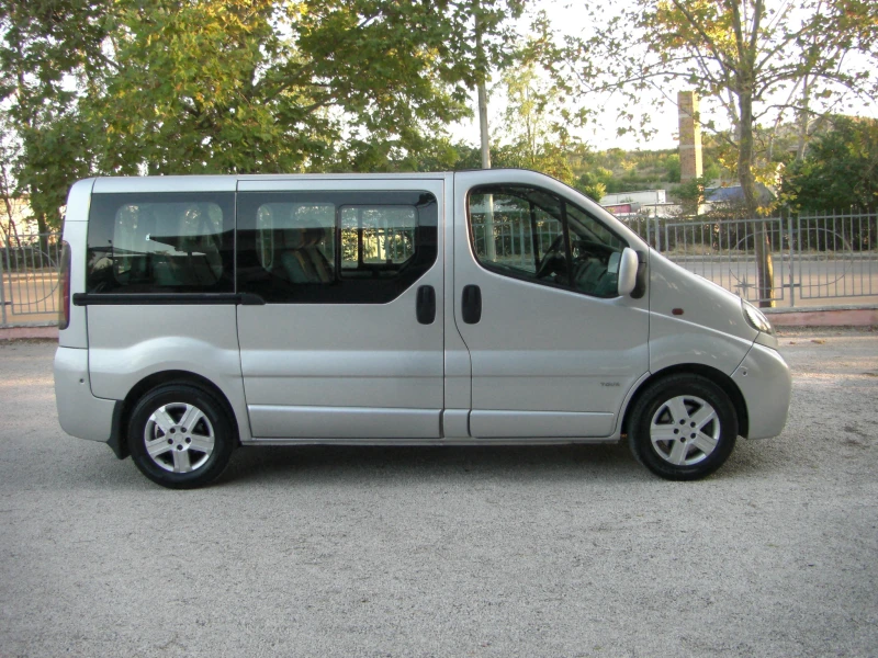 Opel Vivaro 1.9dci TOUR KLIMA 6ck. 8MECTA, снимка 6 - Бусове и автобуси - 51829612