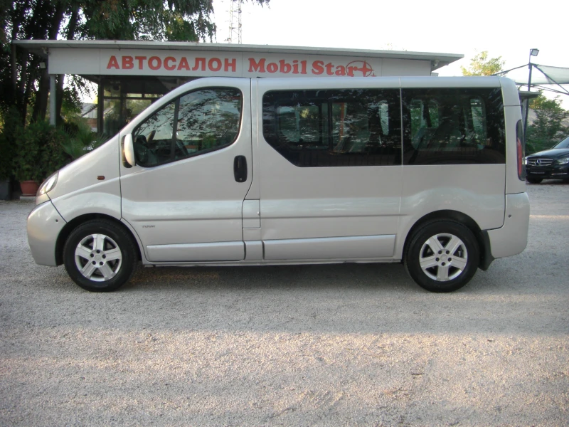 Opel Vivaro 1.9dci TOUR KLIMA 6ck. 8MECTA, снимка 2 - Бусове и автобуси - 51829612