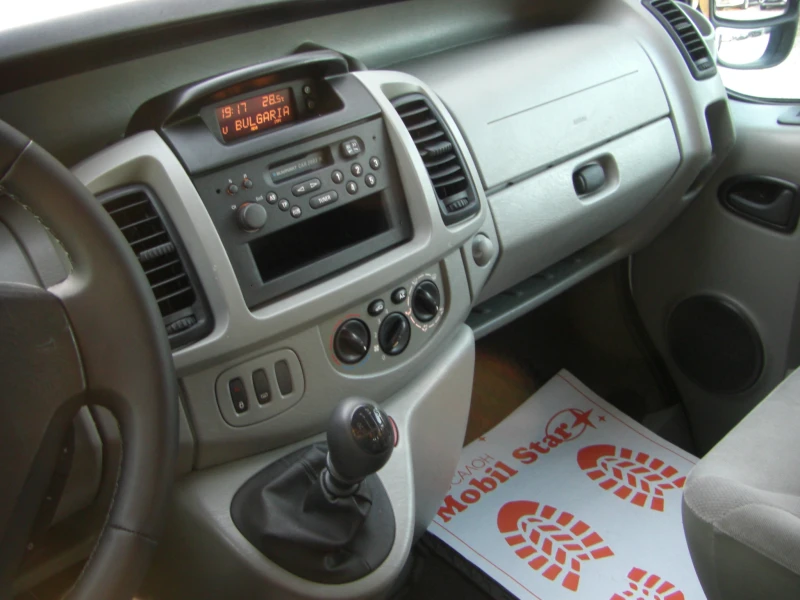 Opel Vivaro 1.9dci TOUR KLIMA 6ck. 8MECTA, снимка 12 - Бусове и автобуси - 51829612