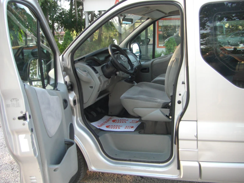 Opel Vivaro 1.9dci TOUR KLIMA 6ck. 8MECTA, снимка 9 - Бусове и автобуси - 51829612