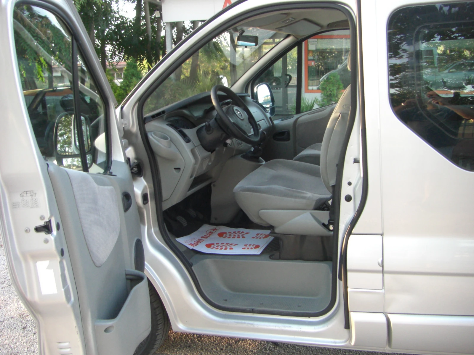 Opel Vivaro 1.9dci TOUR KLIMA 6ck. 8MECTA - изображение 9