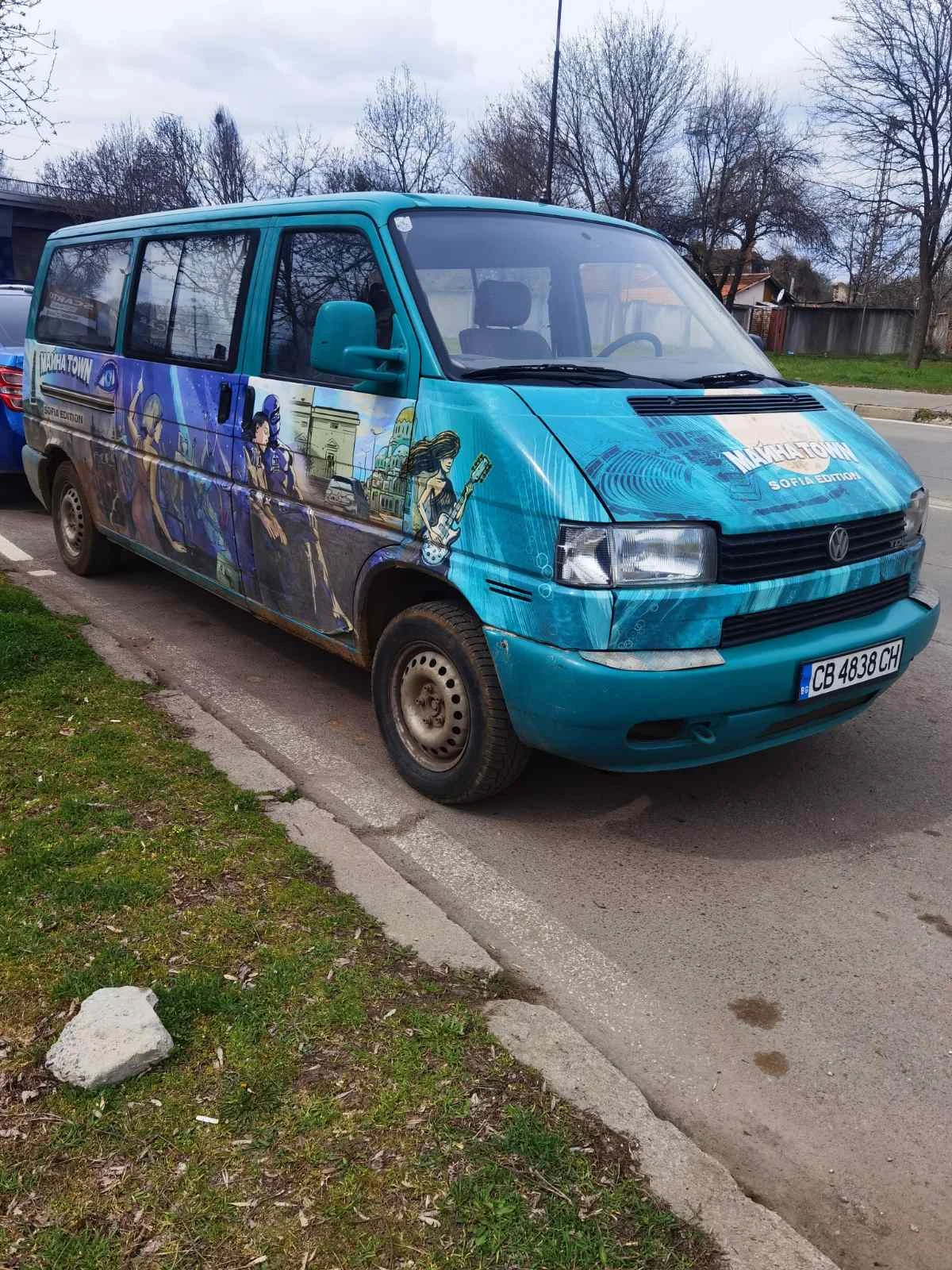 VW Transporter 2.5TDI, снимка 2 - Бусове и автобуси - 53928540