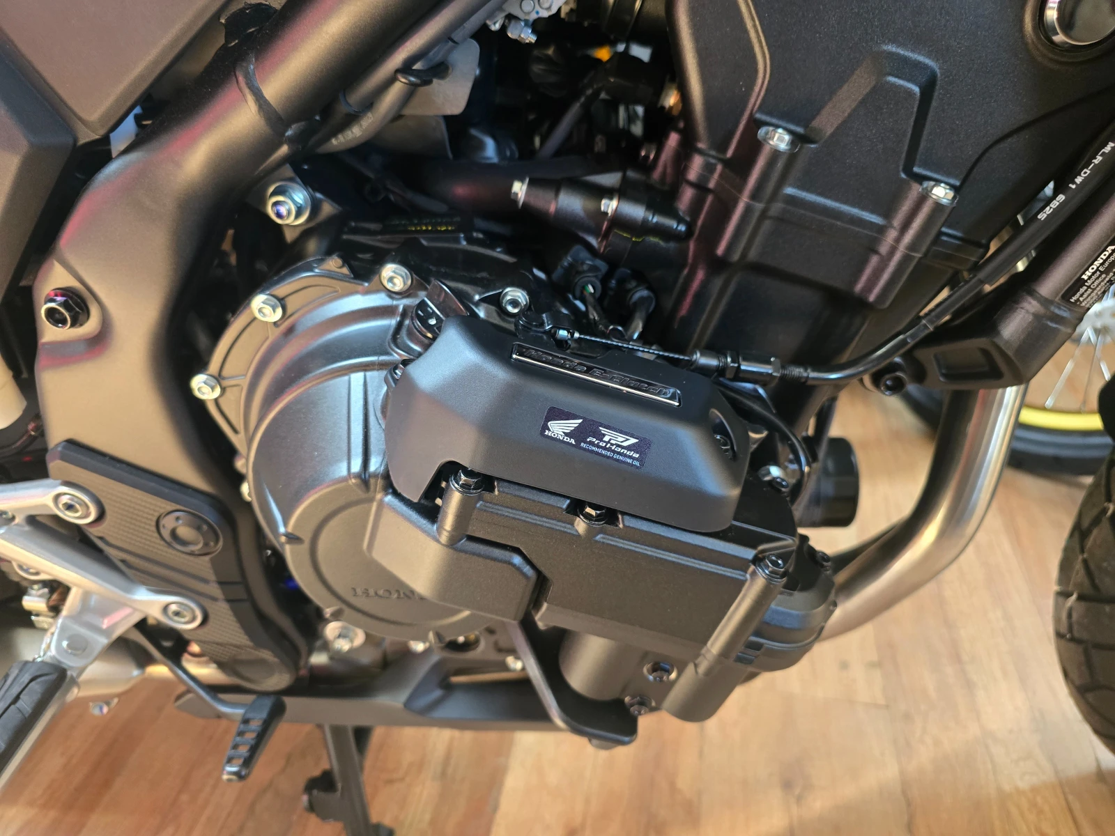 Honda Nx 500 2026 E-CLUTCH + куфар+ централна стойка Honda, снимка 6 - Мотоциклети и мототехника - 54976267