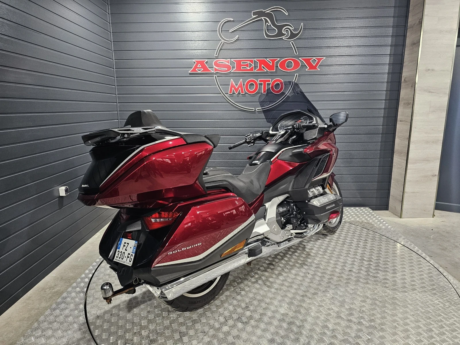 Honda Gold Wing RED and BLACK, снимка 3 - Мотоциклети и мототехника - 55282235
