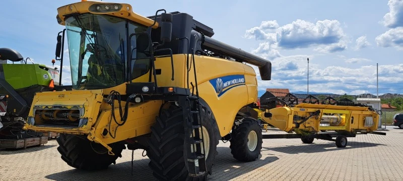 Комбайн New Holland CX6080, снимка 1 - Селскостопанска техника - 46693943