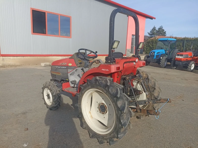 Трактор Mitsubishi 201, снимка 6 - Селскостопанска техника - 52840165