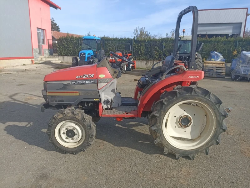 Трактор Mitsubishi 201, снимка 4 - Селскостопанска техника - 52840165