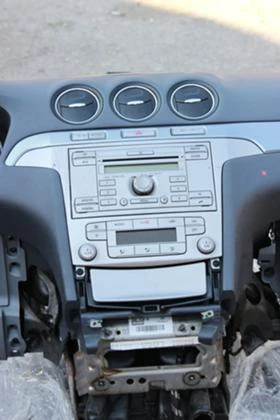 Интериор и аксесоари за Ford Galaxy, снимка 2