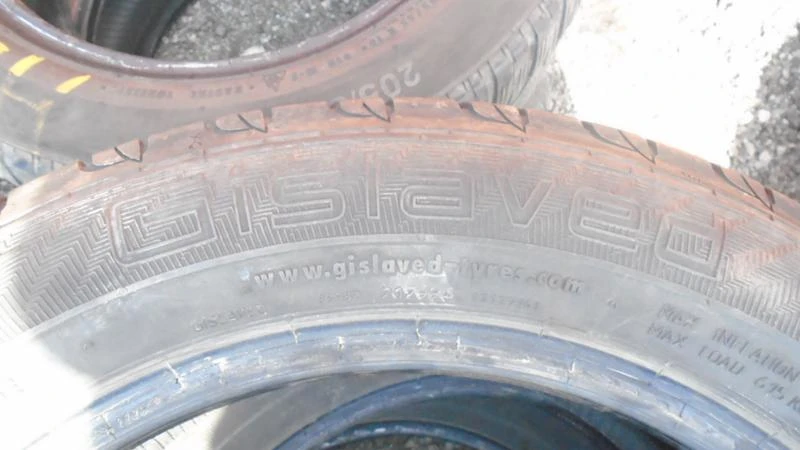 Гуми Зимни 205/55R16, снимка 5 - Гуми и джанти - 22770676