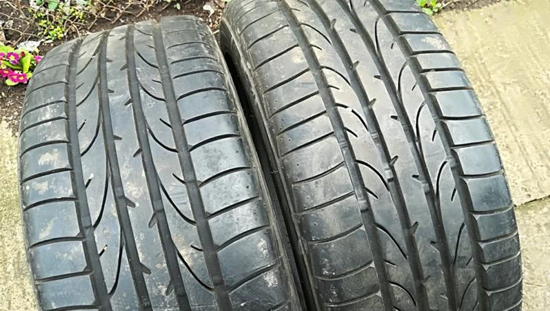 Гуми Летни 215/45R17, снимка 2 - Гуми и джанти - 25087118