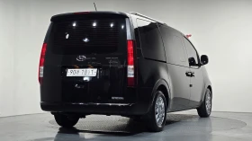 Hyundai Staria Modern* BLIND SPOT* ПОДГРЕВ ВОЛАН* КРАЙНА ЦЕНА, снимка 2