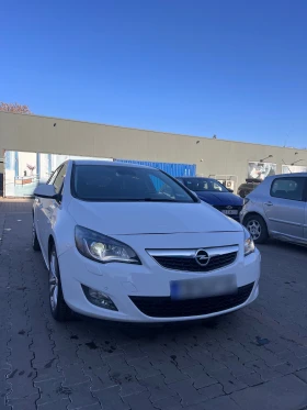 Opel Astra J 1.4 ТУРБО - бензин/газ EURO5A, снимка 4